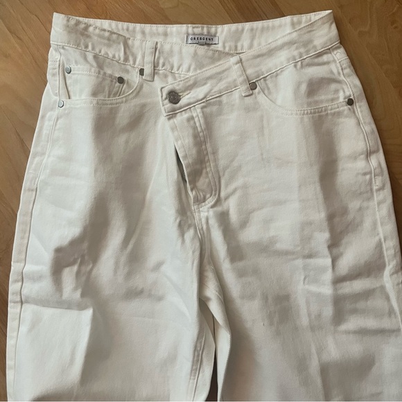 Modern Citizen Nella Crossover Denim Ivory Jeans - Picture 8 of 10